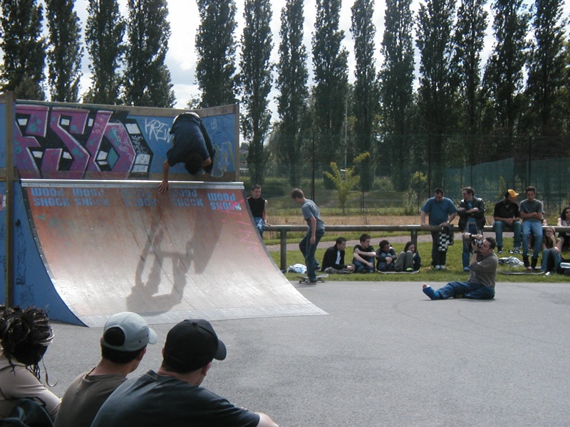 bvs2006-handplant.JPG