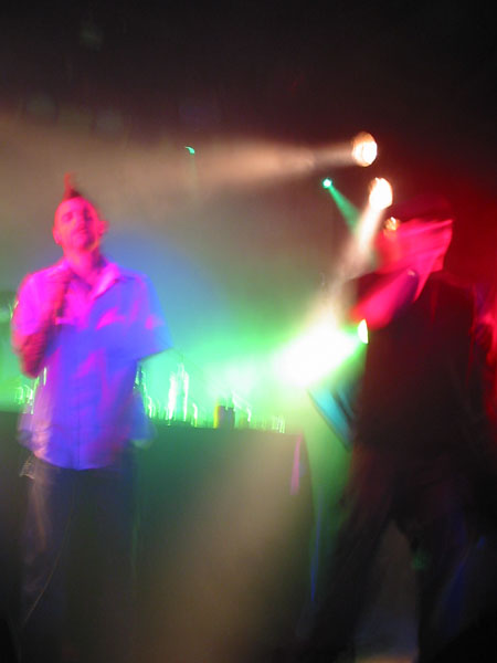 shapeshifters_24042005_existereo_awolone_1.JPG