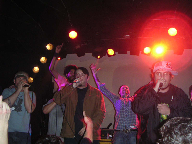shapeshifters_crew_mars2004_5.JPG