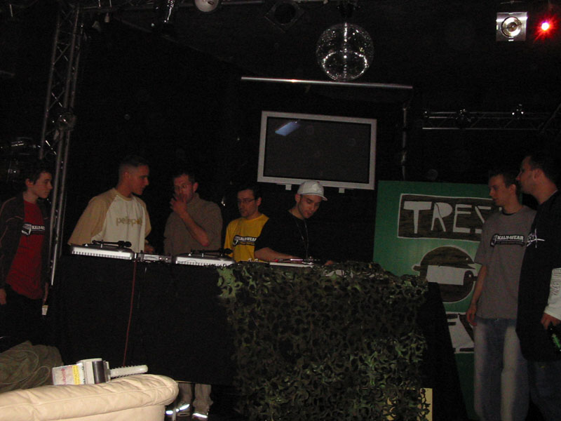 emission_tres-fresh_7.JPG