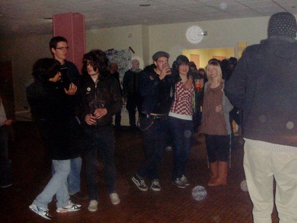 jeunes-salle.jpg